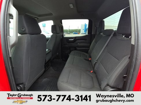 Used 2020 Chevrolet Silverado 1500 Custom w/ Custom Value Package AWD/4WD image 29