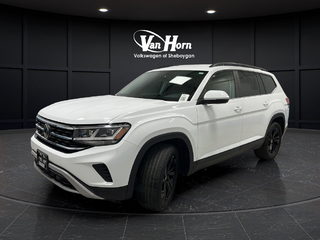Used 2023 Volkswagen Atlas SE w/ Black Wheel Package AWD/4WD image 3