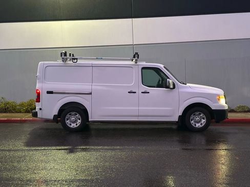 Used 2018 Nissan NV 2500 SV w/ Navigation Package image 7