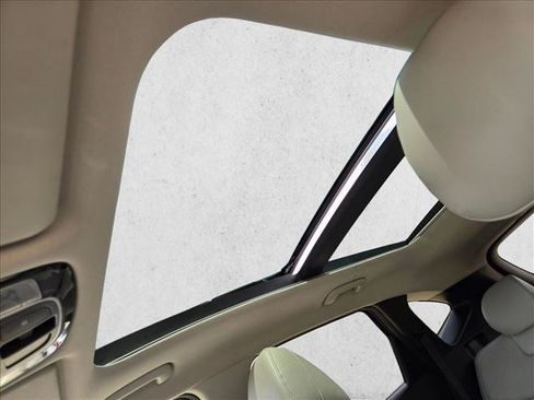 Used 2022 Hyundai Tucson Limited FWD image 16
