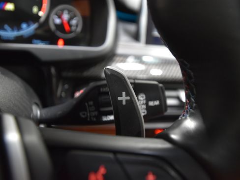 Used 2016 BMW X5 M image 25
