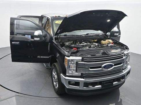 Used 2018 Ford F250 Lariat w/ Lariat Ultimate Package image 39