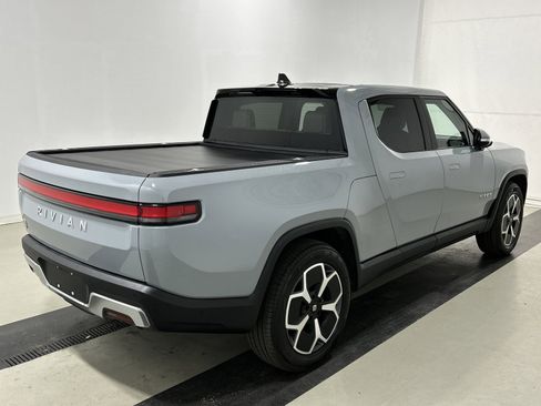 Used 2024 Rivian R1T Adventure AWD/4WD image 5