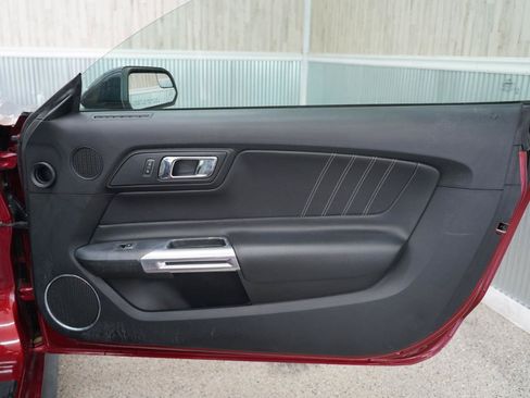 Used 2017 Ford Mustang Premium RWD image 34