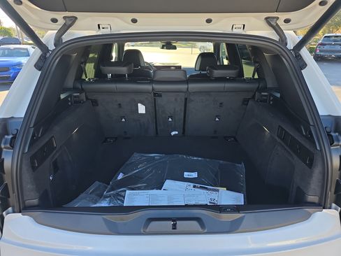 New 2026 BMW X5 xDrive40i w/ Executive Package image 8