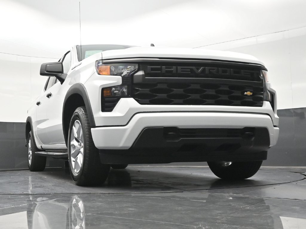 Used 2024 Chevrolet Silverado 1500 Custom RWD image 31