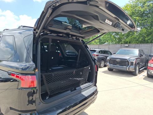 Used 2023 Toyota Sequoia Platinum RWD image 35