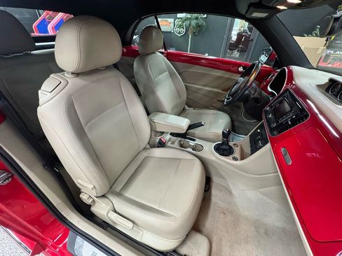 Used 2013 Volkswagen Beetle TDI FWD image 24
