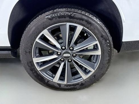 Used 2026 Cadillac Escalade ESV Platinum Sport w/ LPO, Floor Liner Package AWD/4WD image 35
