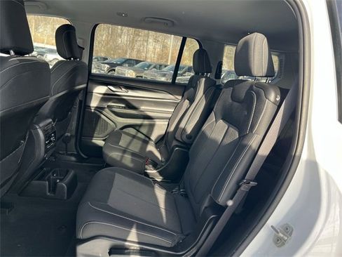 Used 2023 Jeep Grand Cherokee L Laredo w/ Luxury Tech Group I image 17