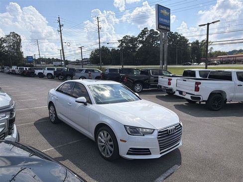 Used 2017 Audi A4 2.0T Premium w/ Convenience Package FWD image 5