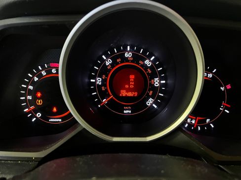 Used 2013 Toyota 4Runner Limited AWD/4WD image 10