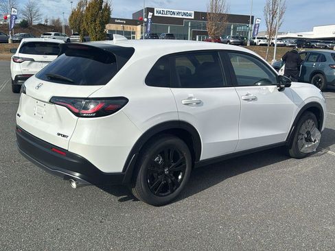New 2026 Honda HR-V Sport image 5