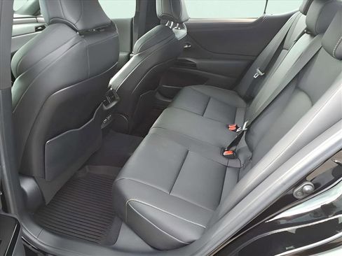 Used 2023 Lexus ES 350 F Sport image 11