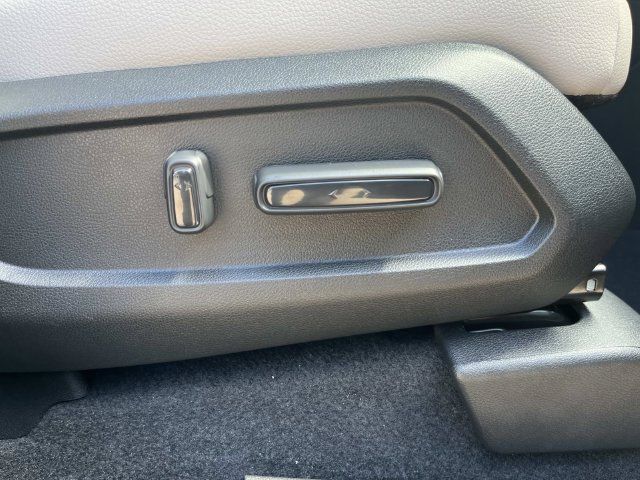 New 2026 Honda Pilot Touring image 19