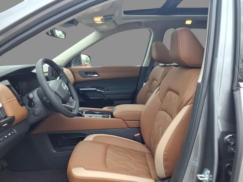 New 2026 Nissan Pathfinder Platinum AWD/4WD image 20