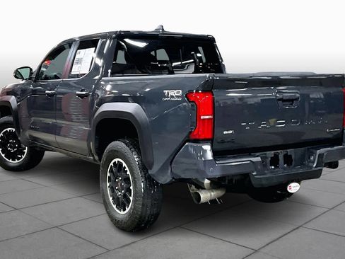 Certified 2025 Toyota Tacoma TRD Off-Road image 12
