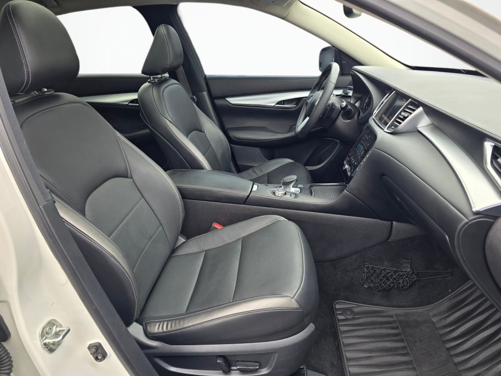 Used 2021 INFINITI QX50 Essential w/ Convenience Package AWD/4WD image 26
