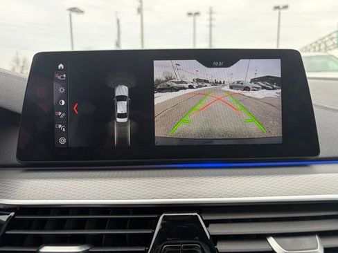 Used 2018 BMW 530i xDrive 530i xDrive image 22