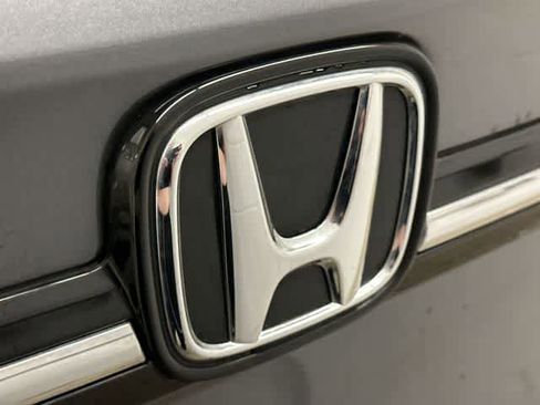 Used 2024 Honda Odyssey Elite image 31