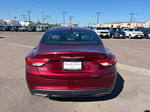 Used 2016 Chrysler 200 S FWD image 6