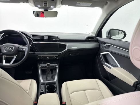 Certified 2025 Audi Q3 2.0T Premium w/ Convenience Package image 28