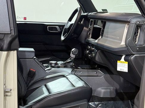 New 2026 Ford Bronco Outer Banks image 49