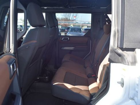 Used 2023 Ford Bronco Outer Banks w/ Sasquatch Package AWD/4WD image 37