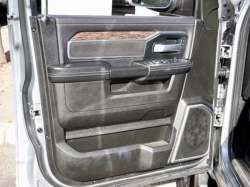 Used 2021 RAM 3500 Laramie AWD/4WD image 34