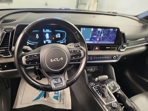 Used 2023 Kia Sportage X-Line w/ X-Line Premium Package image 9