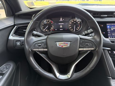 Used 2022 Cadillac XT6 Luxury FWD image 22