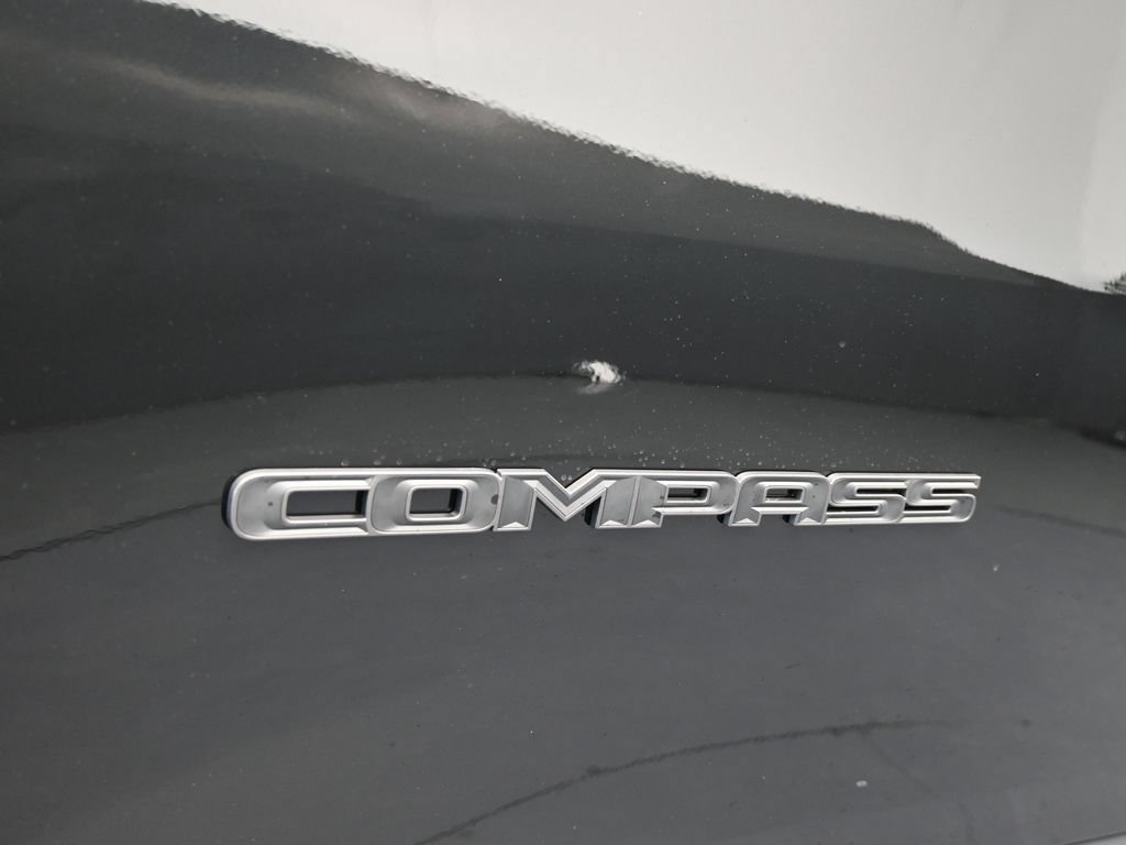 New 2026 Jeep Compass Latitude AWD/4WD image 25