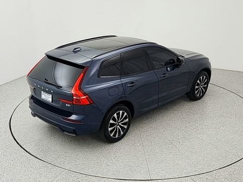 Certified 2025 Volvo XC60 B5 Plus w/ Climate Package AWD/4WD image 34