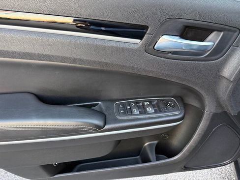 Used 2023 Chrysler 300 S image 24
