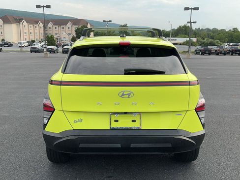 Certified 2024 Hyundai Kona SEL AWD/4WD image 8