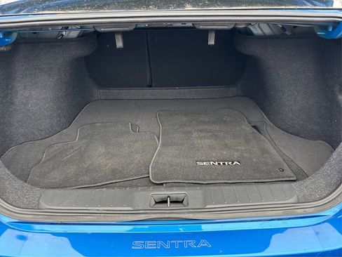 Used 2022 Nissan Sentra SV w/ Trunk Package image 11