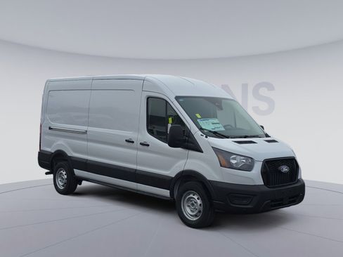 New 2026 Ford Transit 250 148 Medium Roof image 10
