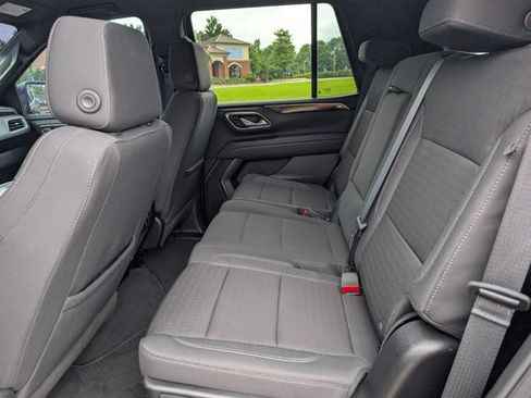 Used 2024 GMC Yukon SLE RWD image 38