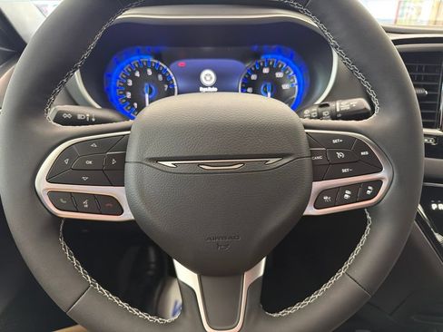 New 2027 Chrysler Pacifica LX FWD image 8