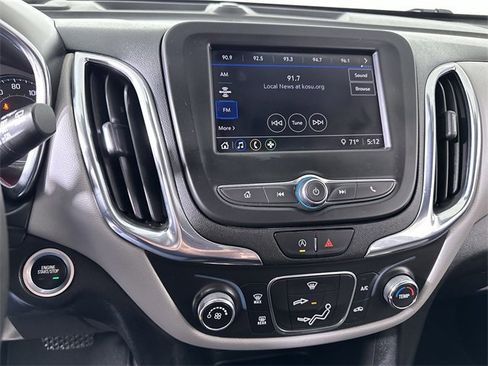 Used 2023 Chevrolet Equinox LT image 13