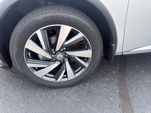 Used 2015 Nissan Murano Platinum w/ Platinum Technology Package FWD image 9