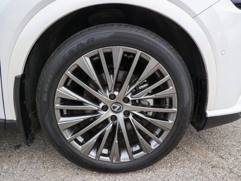 Used 2024 Lexus RX 350 w/ Convenience Package FWD image 14