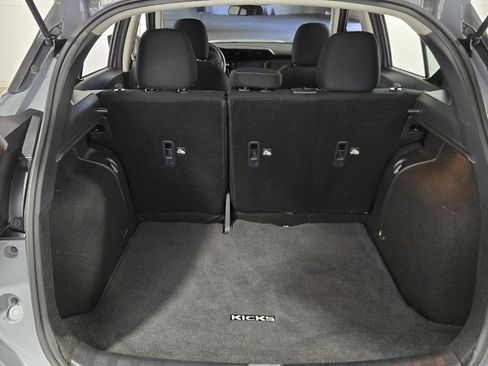 Used 2024 Nissan Kicks SV image 28