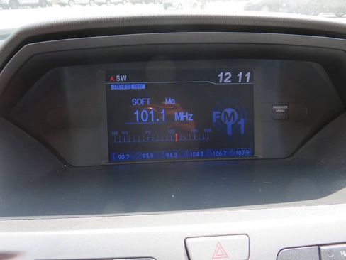 Used 2013 Honda Odyssey EX-L image 17