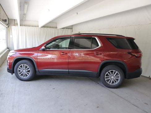 Used 2023 Chevrolet Traverse LT AWD/4WD image 21