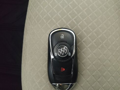 Used 2018 Buick Encore Preferred FWD image 32