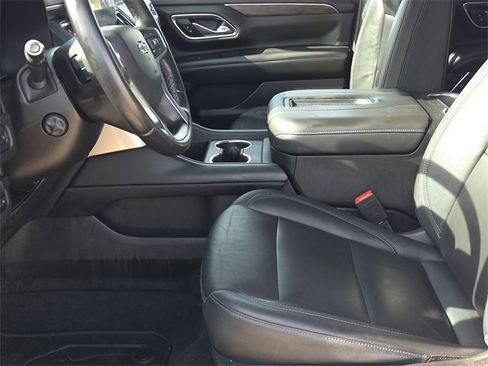 Used 2021 Chevrolet Tahoe Z71 w/ Luxury Package image 16