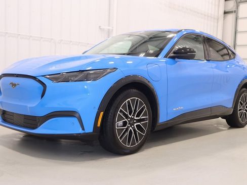 Certified 2024 Ford Mustang Mach-E Premium image 5