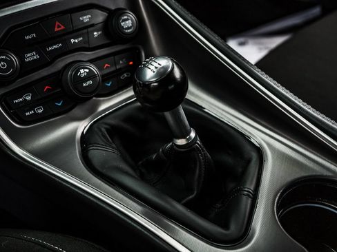 Used 2022 Dodge Challenger R/T Scat Pack RWD image 30