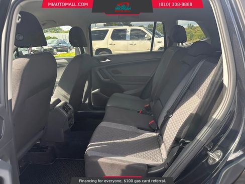 Used 2018 Volkswagen Tiguan S image 19